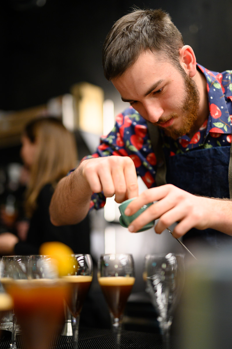 Kaffee Cocktails bei der Eröffnung der Postgarage Cafe & Bar vom Barista